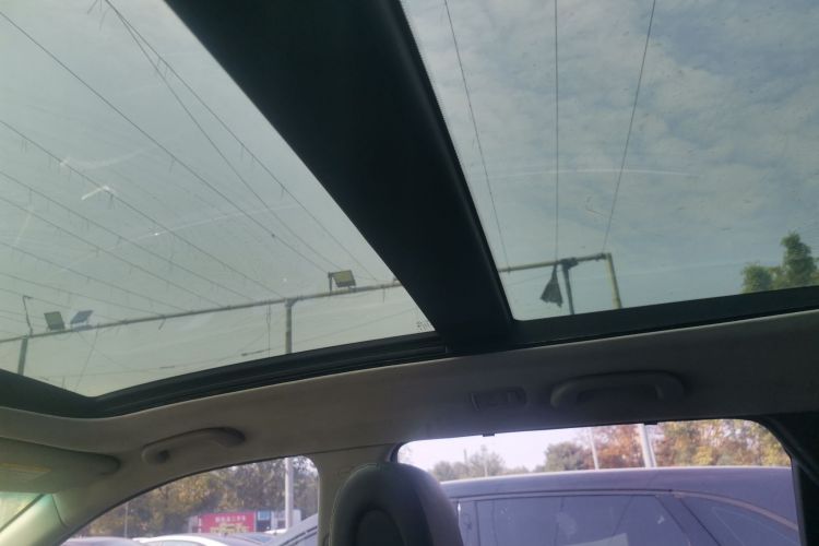 现代 胜达 2015款 2.4L 自动两驱智能型 5座中控内饰22