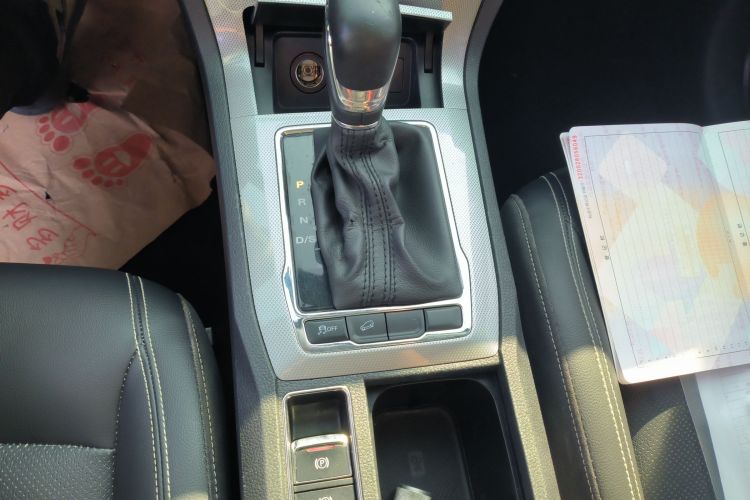 荣威RX5 2020款 20T 自动4G互联超越旗舰版局部细节18