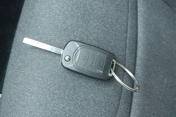 五菱汽车 五菱缤果 2024款 203km 轻享款中控内饰11