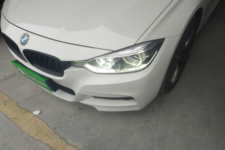 宝马3系 2017款 320i M运动型局部细节36