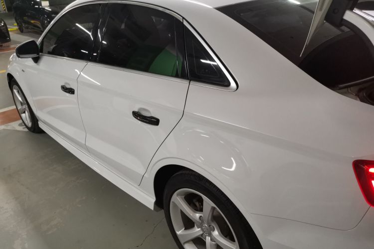 奥迪A3 2018款 30周年年型 Limousine 35 TFSI 时尚型车身外观4