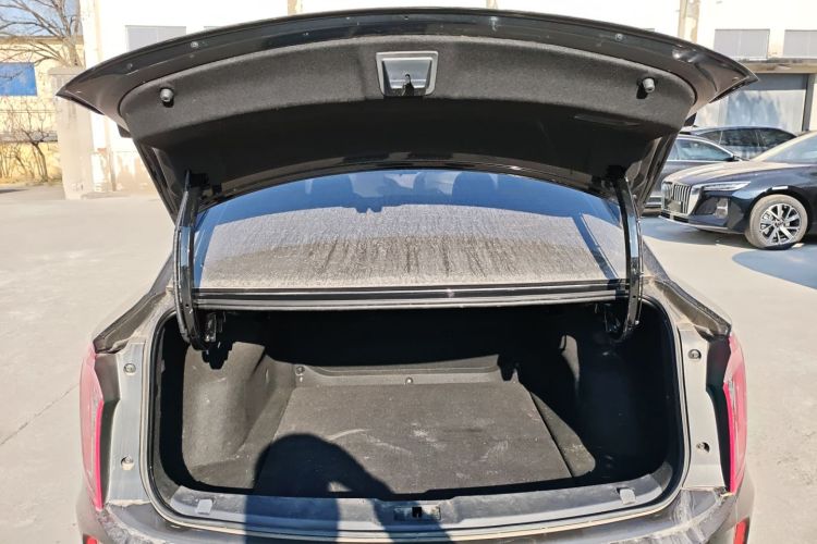 红旗E-QM5 2023款 改款 基础出行版机舱底盘23