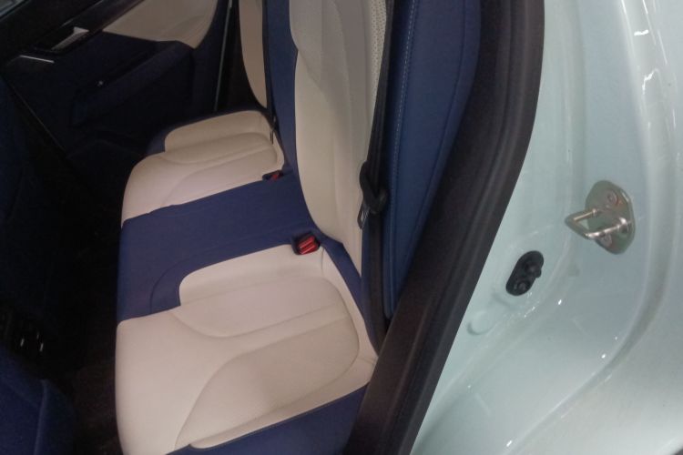 小鹏G3 2022款 G3i 460N中控内饰7004