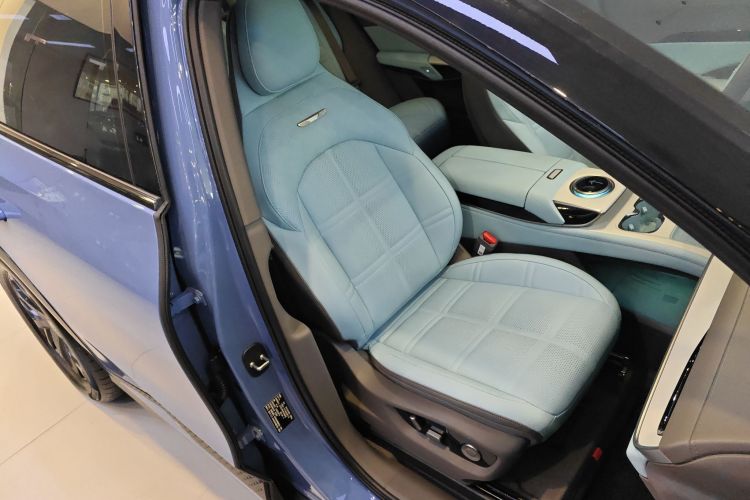 红旗天工08 2025款 110kwh 定制版局部细节41