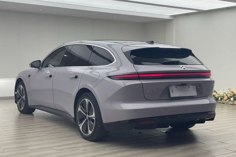 蔚来ET5T 2025款 75kWh Touring车身外观4