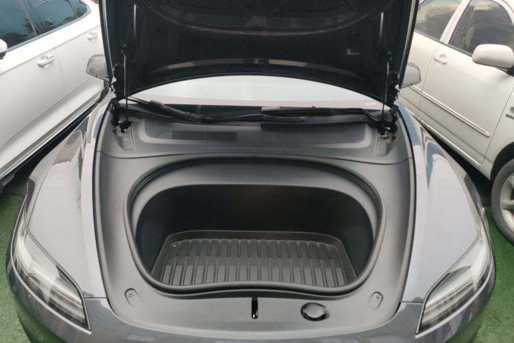 特斯拉 Model 3 2023款 后轮驱动版机舱底盘24