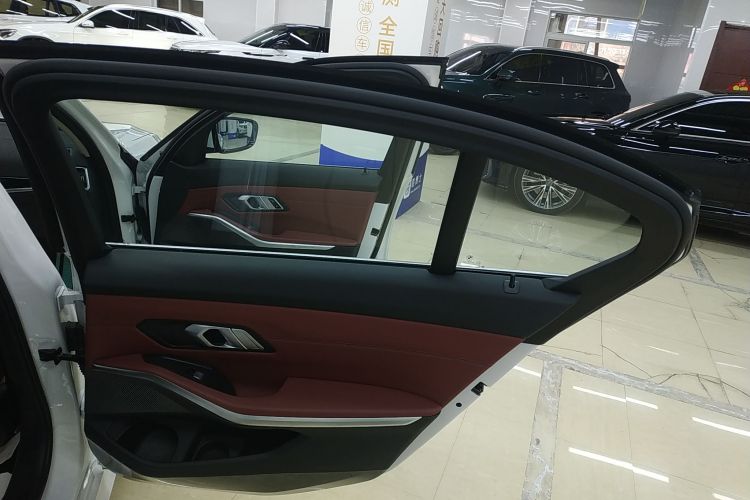 宝马3系 2023款 320Li M运动套装中控内饰45