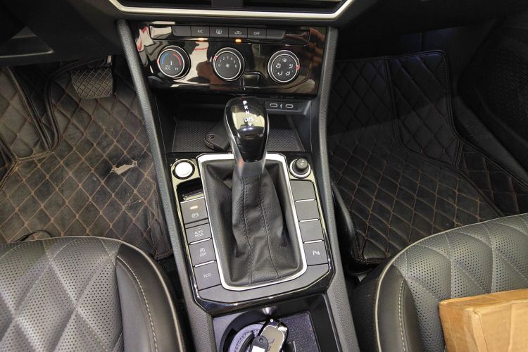 大众 速腾 2023款 280TSI DSG超越Lite版中控内饰18