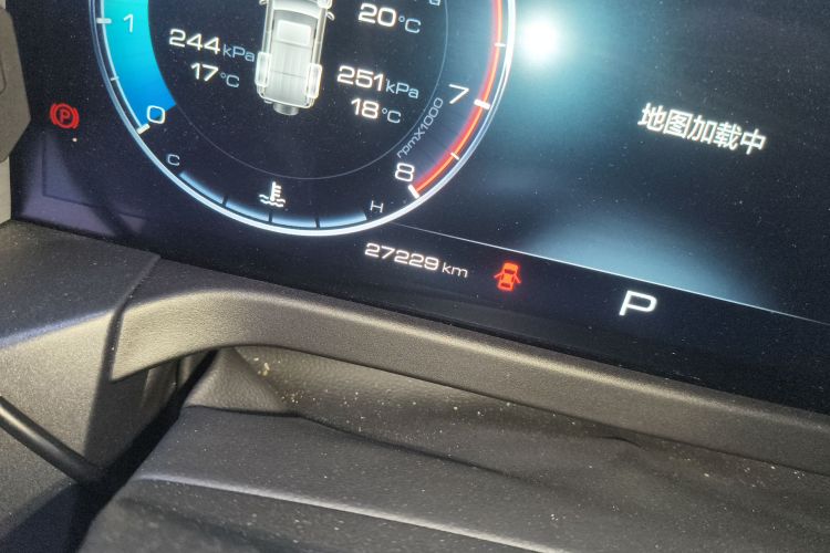 坦克300 2021款 越野版 2.0T 征服者中控内饰15