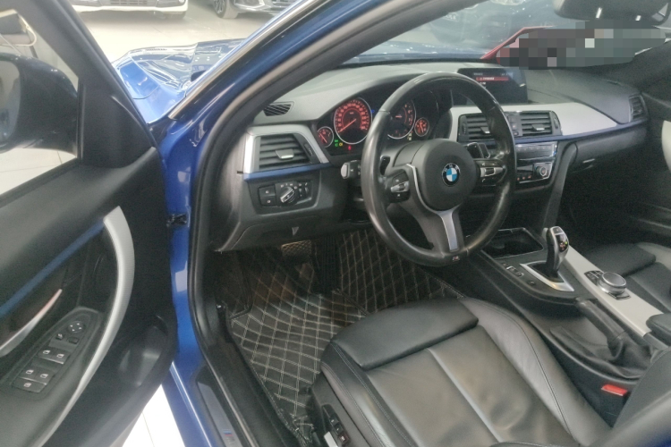 宝马3系 2018款 320i M运动套装中控内饰7003