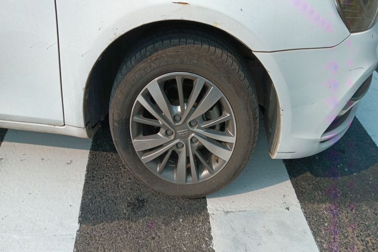 吉利汽车 帝豪 2018款 1.5L CVT向上互联版车身外观6007