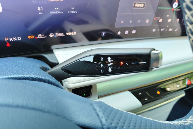 别克GL8新能源 2024款 陆尊 奢享版 6座局部细节18