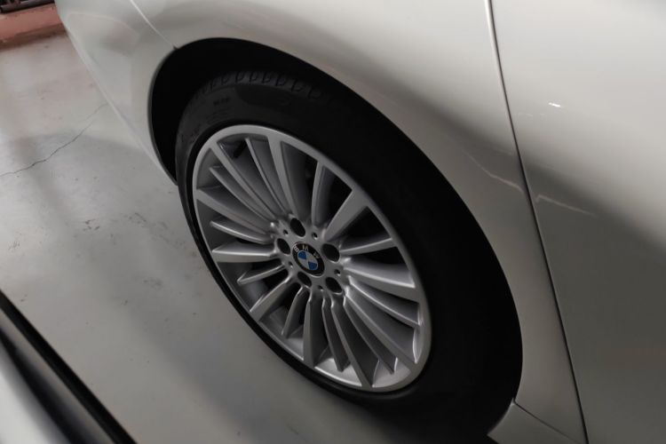 宝马3系 2018款 320Li 时尚型车身外观6008