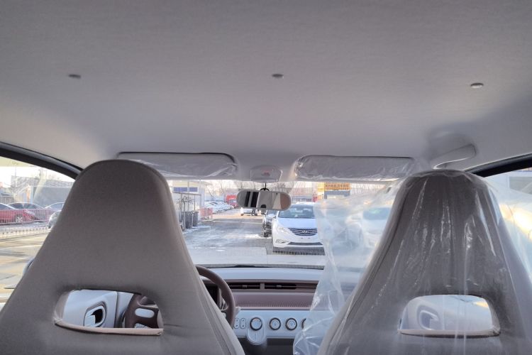 奔腾小马 2026款 222km 萌趣马 Plus中控内饰22