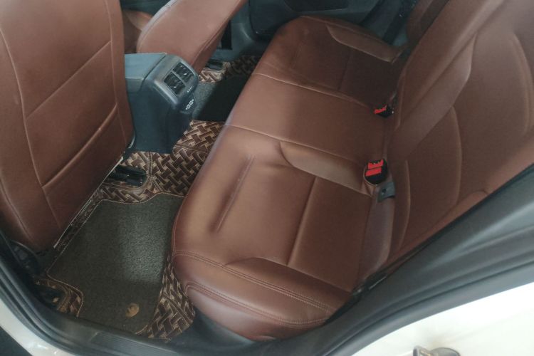 大众 高尔夫 2019款 1.6L 自动舒适型 国V中控内饰7004