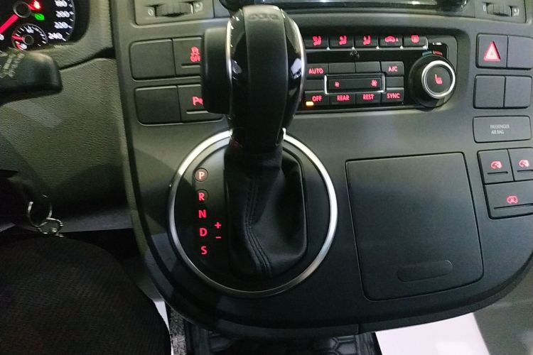 大众 迈特威 2014款 2.0TSI 四驱行政版中控内饰18