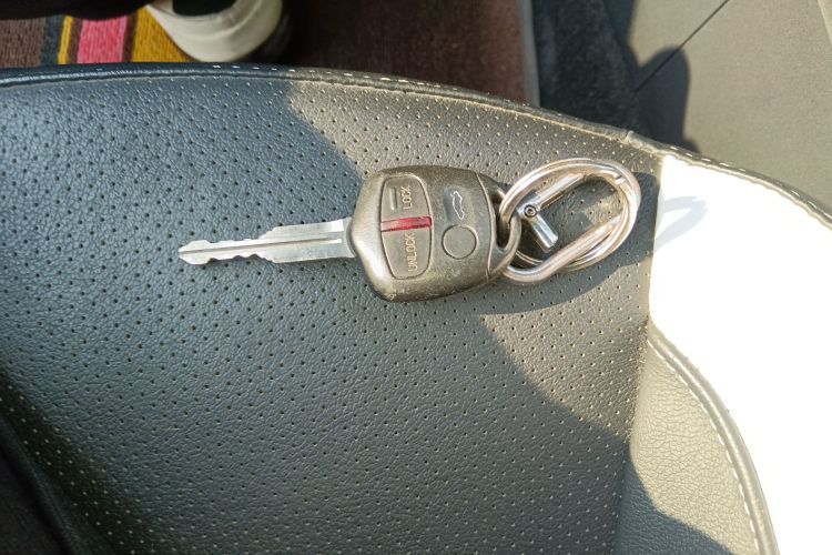 三菱 翼神 2016款 1.8L CVT黑白复刻版中控内饰11