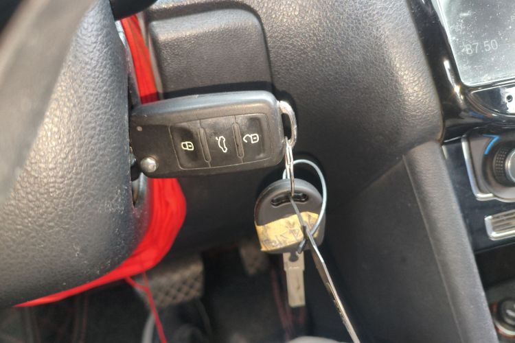 大众 Polo 2014款 1.6L 自动豪华版中控内饰7001