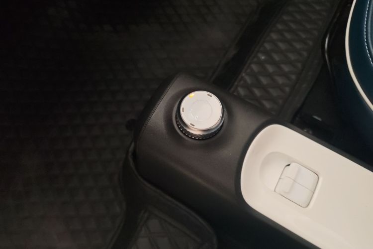 五菱汽车 宏光MINIEV 2022款 GAMEBOY 200km 玩咖款 磷酸铁锂局部细节18