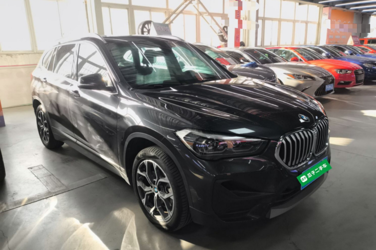 宝马X1 2022款 sDrive25Li 领先型车身外观3