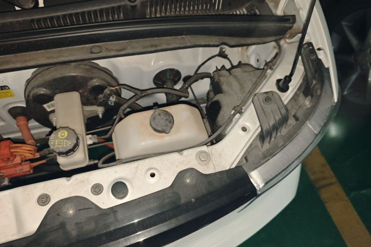 五菱汽车 宏光MINIEV 2022款 自在款 磷酸铁锂局部细节9007