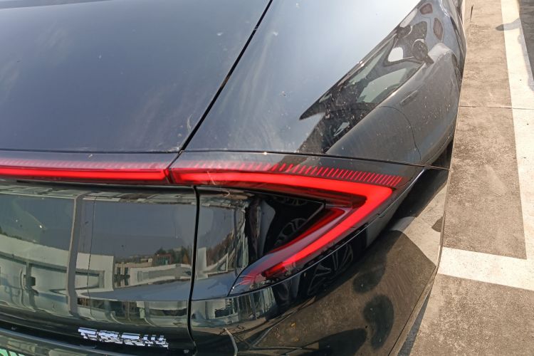 五菱汽车 五菱星光 2025款 610km 智能旗舰型车身外观9