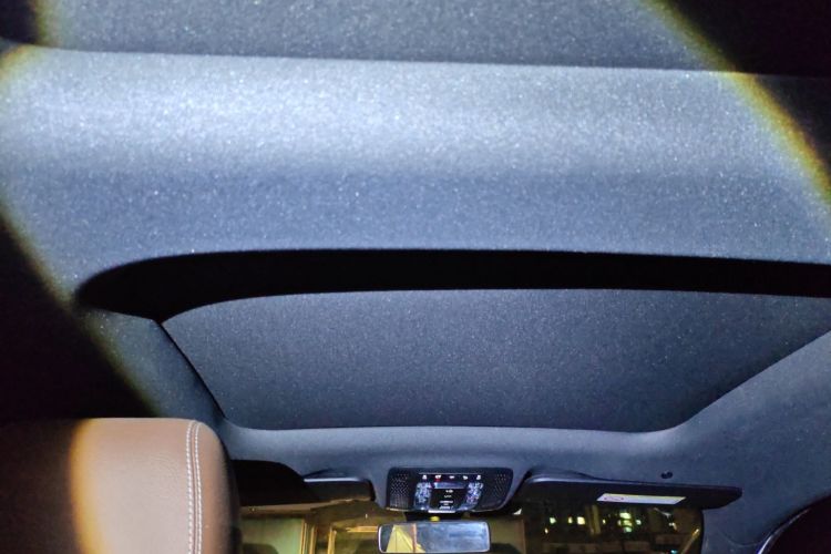 奔驰A级 2020款 A 180 L 运动轿车中控内饰22