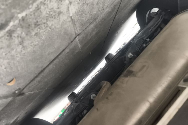 腾势D9 2022款 DM-i 1040 尊贵型局部细节9009