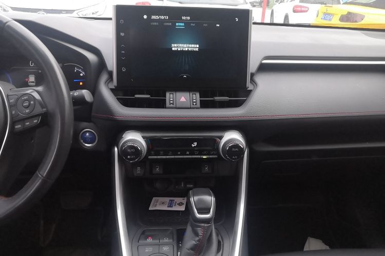 丰田 威兰达新能源 2021款 高性能版 2.5L 四驱劲擎版中控内饰16