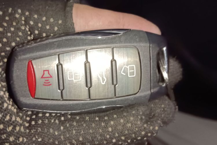 哈弗F7 2019款 2.0T 两驱i范 国V中控内饰11