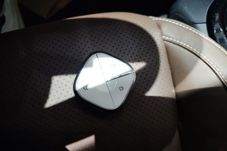 五菱汽车 五菱缤果 2023款 410km 灵犀尊享款中控内饰11