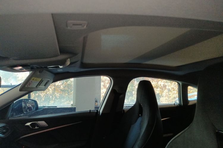 宝马2系(进口) 2021款 225i 四门轿跑车 M运动曜夜套装中控内饰22