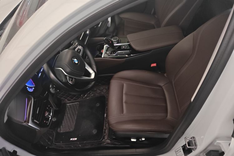 宝马5系 2019款 525Li 豪华套装局部细节19