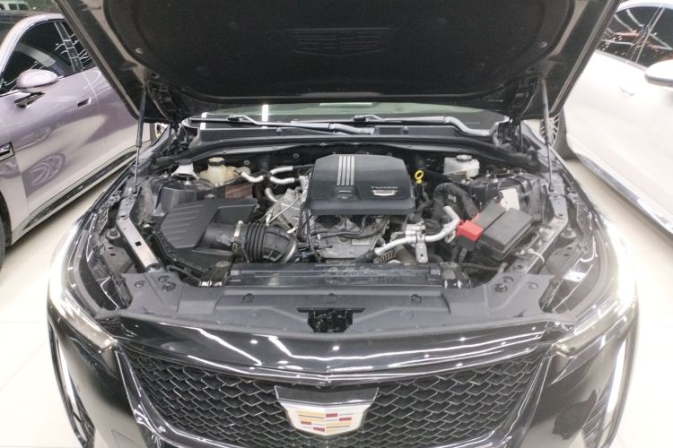 凯迪拉克CT5 2020款 改款 28T 豪华型机舱底盘24