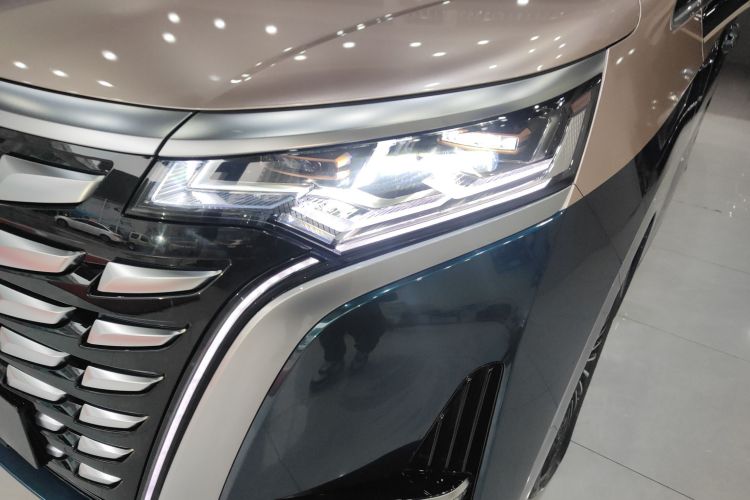 腾势D9 2022款 DM-i 970 四驱旗舰型局部细节36