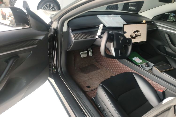 特斯拉 Model 3 2022款 Performance高性能全轮驱动版中控内饰20