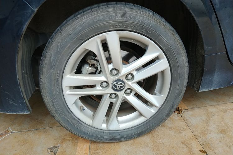 丰田 雷凌 2021款 双擎 1.8H E-CVT豪华版车身外观6003