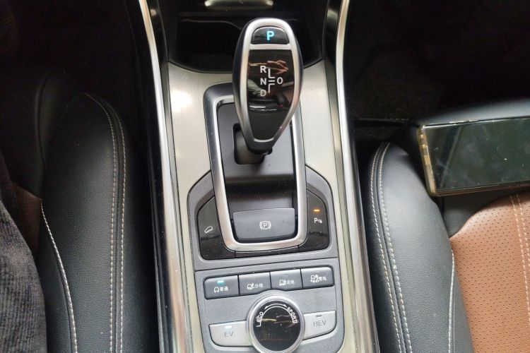 比亚迪 宋新能源 2017款 宋DM 1.5TID 全时四驱豪华型中控内饰18