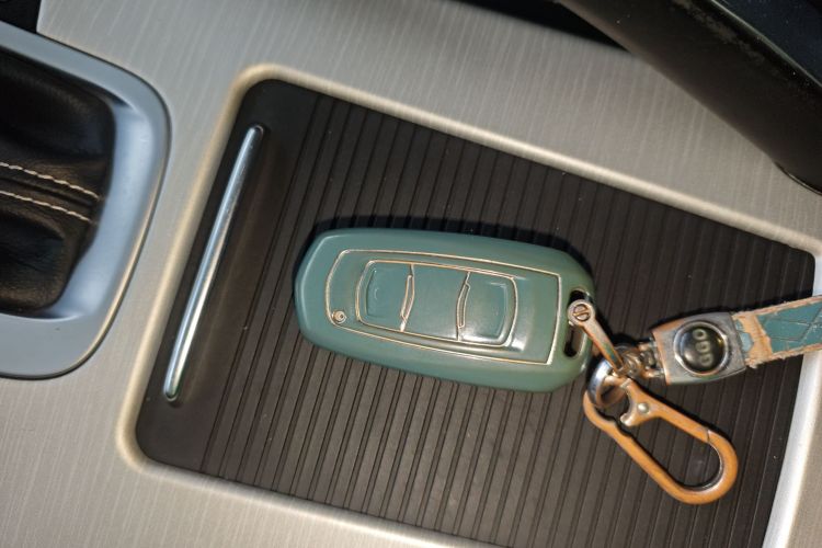 吉利汽车 博越 2018款 1.8TD 自动两驱智雅型中控内饰11