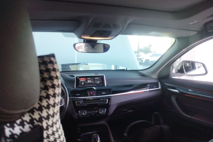 宝马X2 2020款 sDrive20i M越野套装中控内饰22