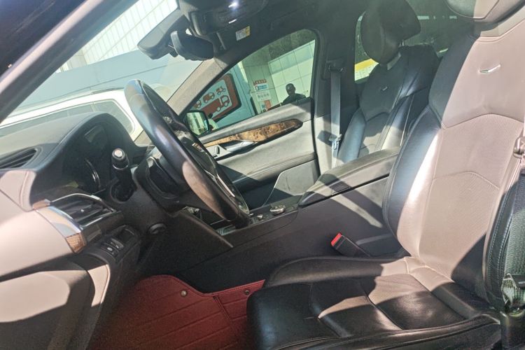 凯迪拉克CT6 2020款 28T 豪华型中控内饰19