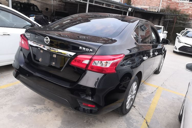 日产 轩逸 2022款 经典 1.6XE CVT舒适版车身外观7