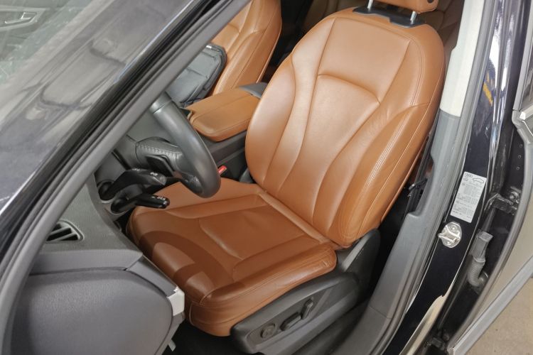 奥迪Q7 2019款 55 TFSI 技术型局部细节19