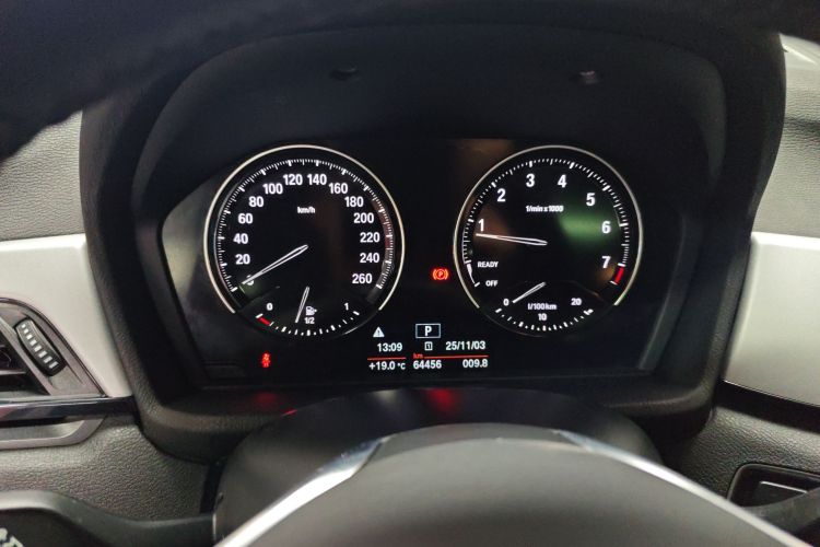 宝马X1 2019款 sDrive20Li 领先型中控内饰14