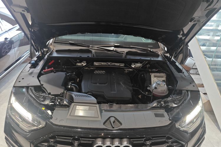 奥迪Q5L 2023款 40T 豪华动感型机舱底盘24