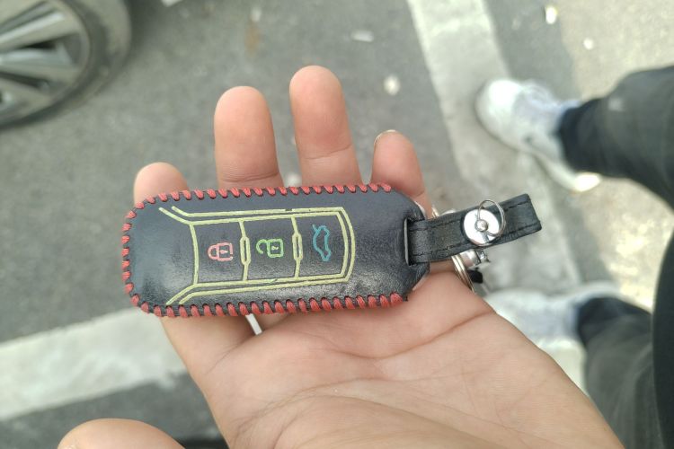 广汽传祺 传祺GS4 2016款 235T G-DCT豪华版中控内饰11