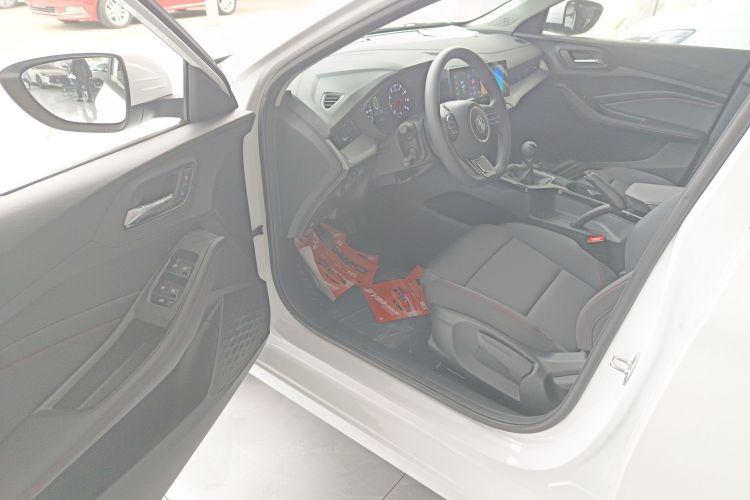 名爵 MG5 2023款 180DVVT 手动风尚版中控内饰7003