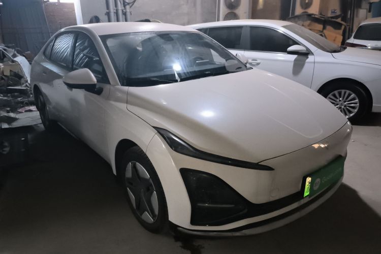 五菱汽车 五菱E5 2024款 410km 标准版车身外观3