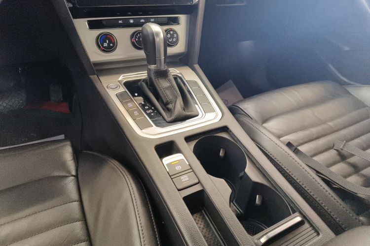 大众 迈腾 2018款 280TSI DSG 舒适型局部细节18