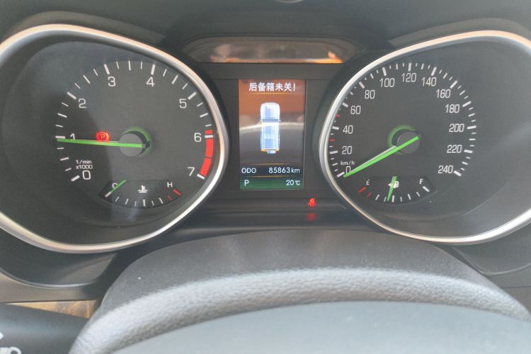 北京BJ80 2017款 2.3T 自动建军90周年纪念版中控内饰15